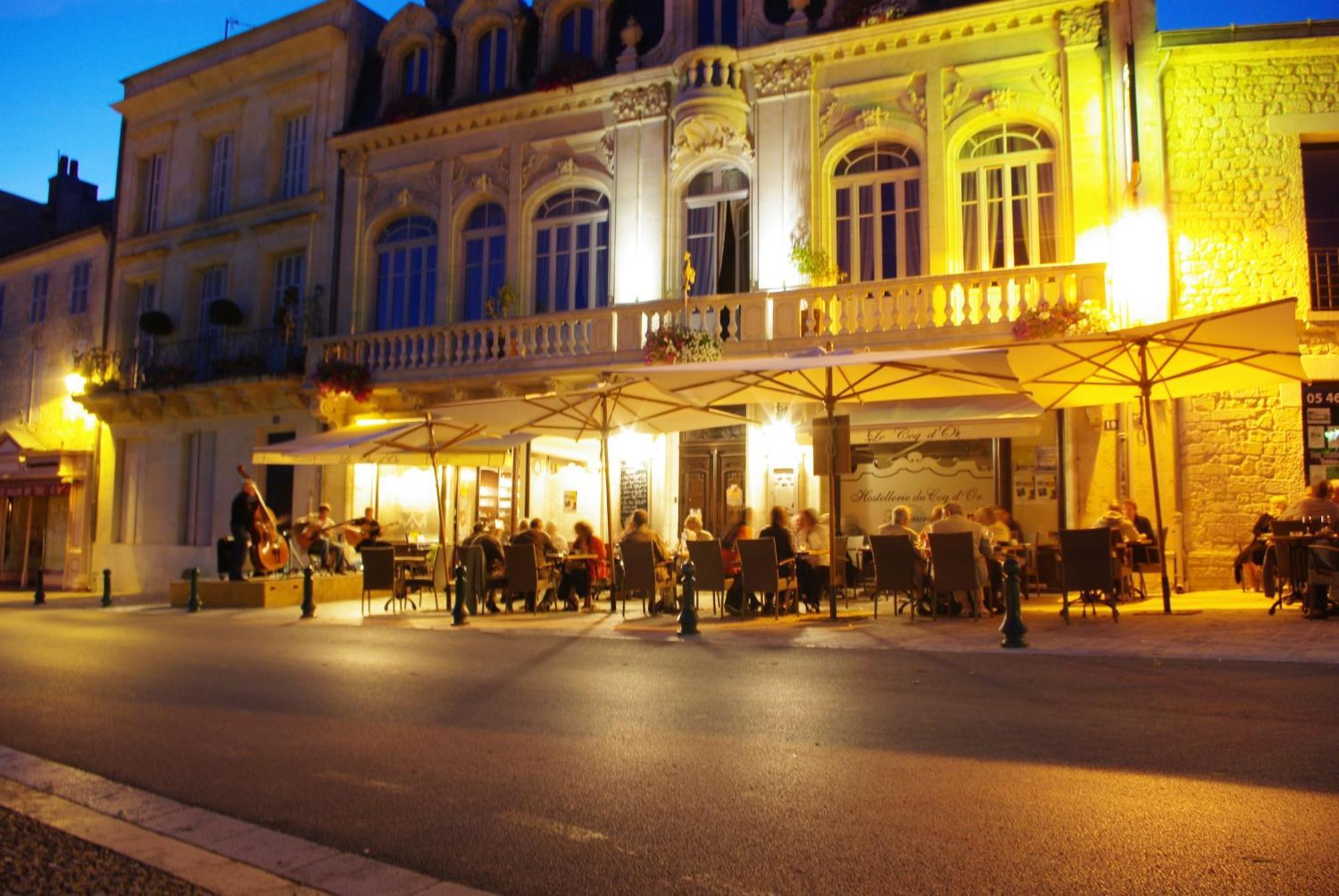 Hostellerie Du Coq D'Or Jonzac Exterior photo
