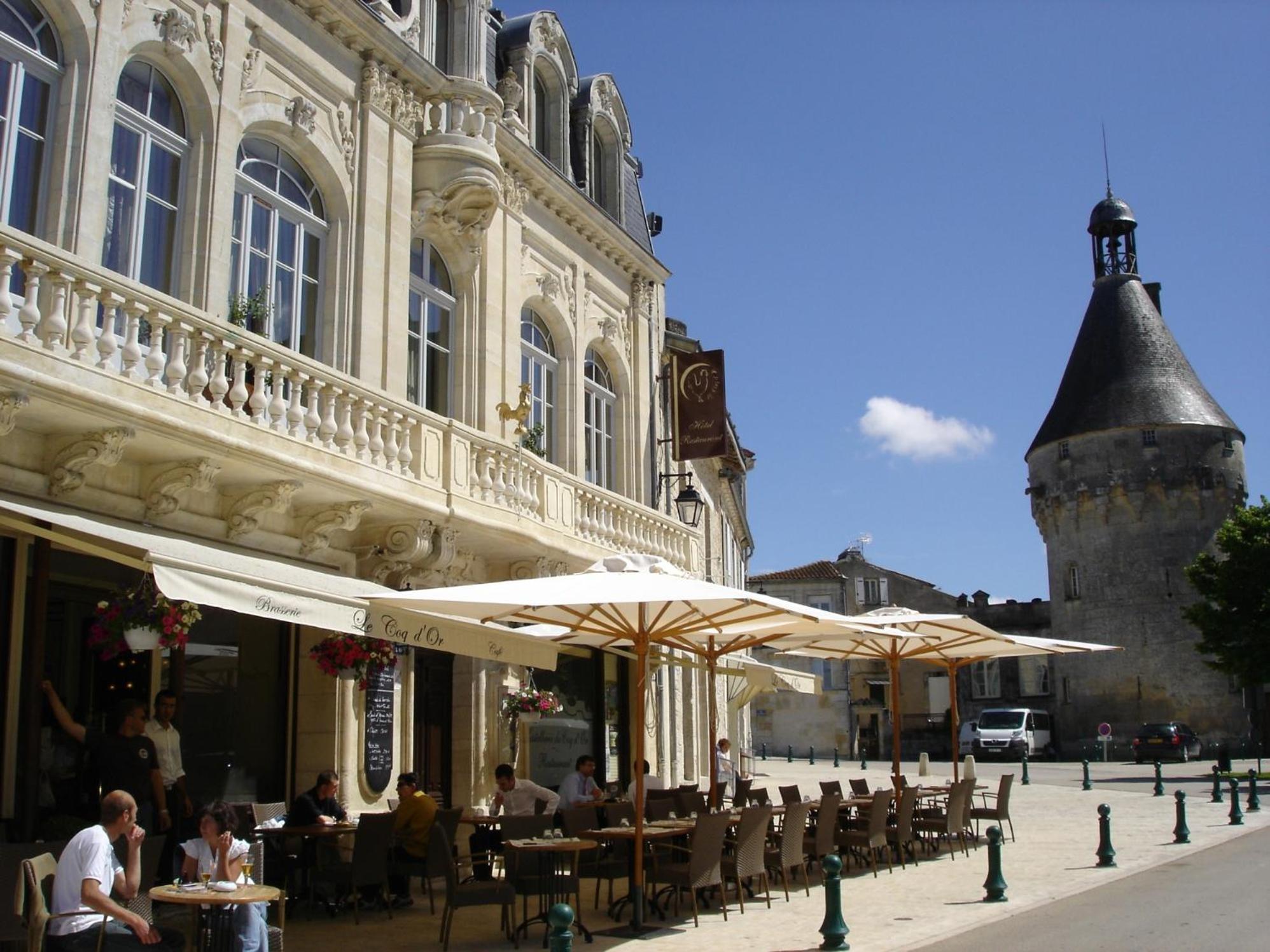 Hostellerie Du Coq D'Or Jonzac Exterior photo